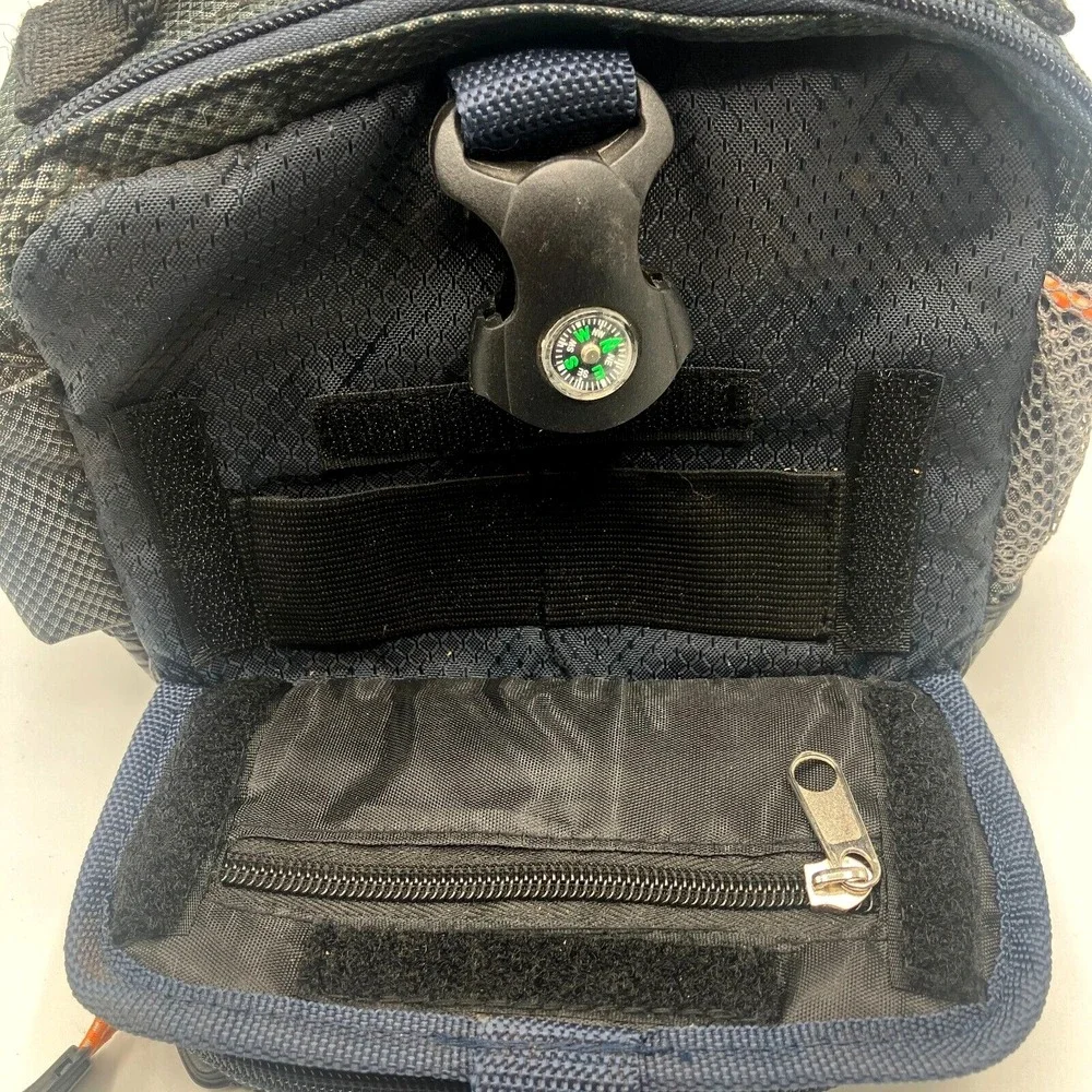 Samsonite (SB609BLU) Blue Multi-Pocket Digital Camera Bag w/ Compass No‎ Strap
